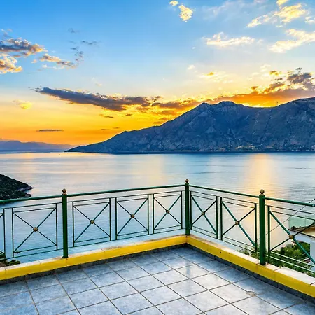 Sunset - Overlooking The Sea In Ag Vasilios Alloggio in famiglia *