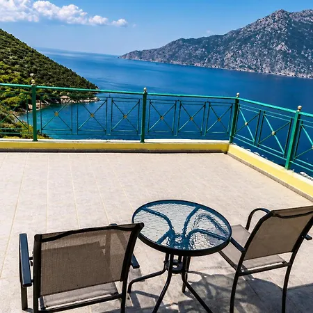 Sunset - Overlooking The Sea In Ag Vasilios Alloggio in famiglia Agios Vasilios (Boeotia)